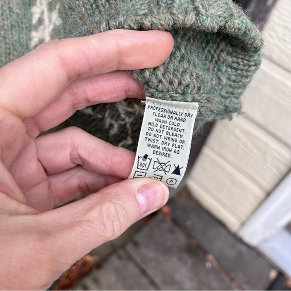 Eddie Bauer Green Wool Fair Isle Embroidery Chunky Knit V-Neck Sweater Sz L - Picture 12 of 15